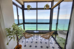 Beautifully furnished seafront 4 bedrooms GOSLM-4
